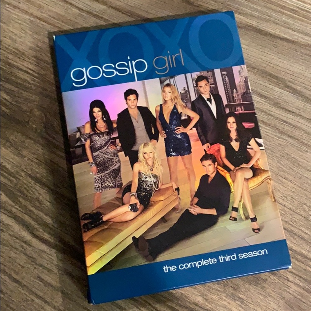 Gossip Girl Season 3 DVD collection